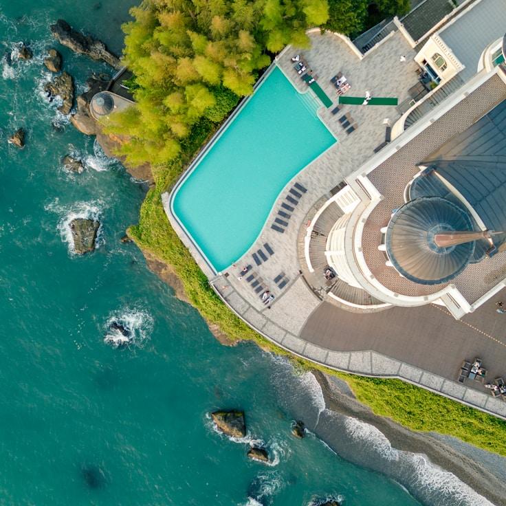 Outdoor terrace seating suitable for families in Madrid